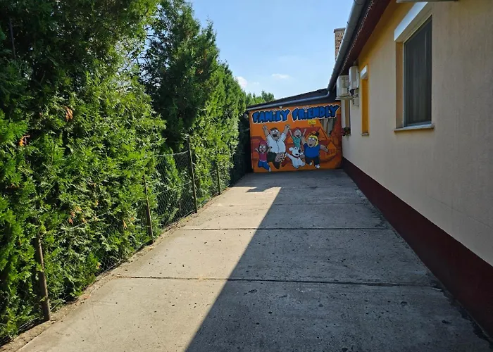 Family Friendly Gyál
